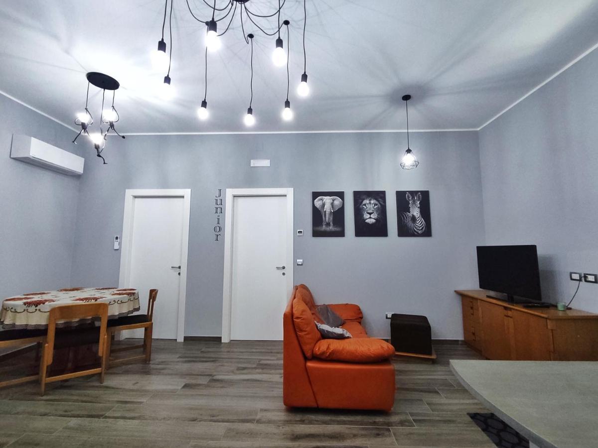 The Junior House - Casa Vacanza Lauria Inferiore Ngoại thất bức ảnh